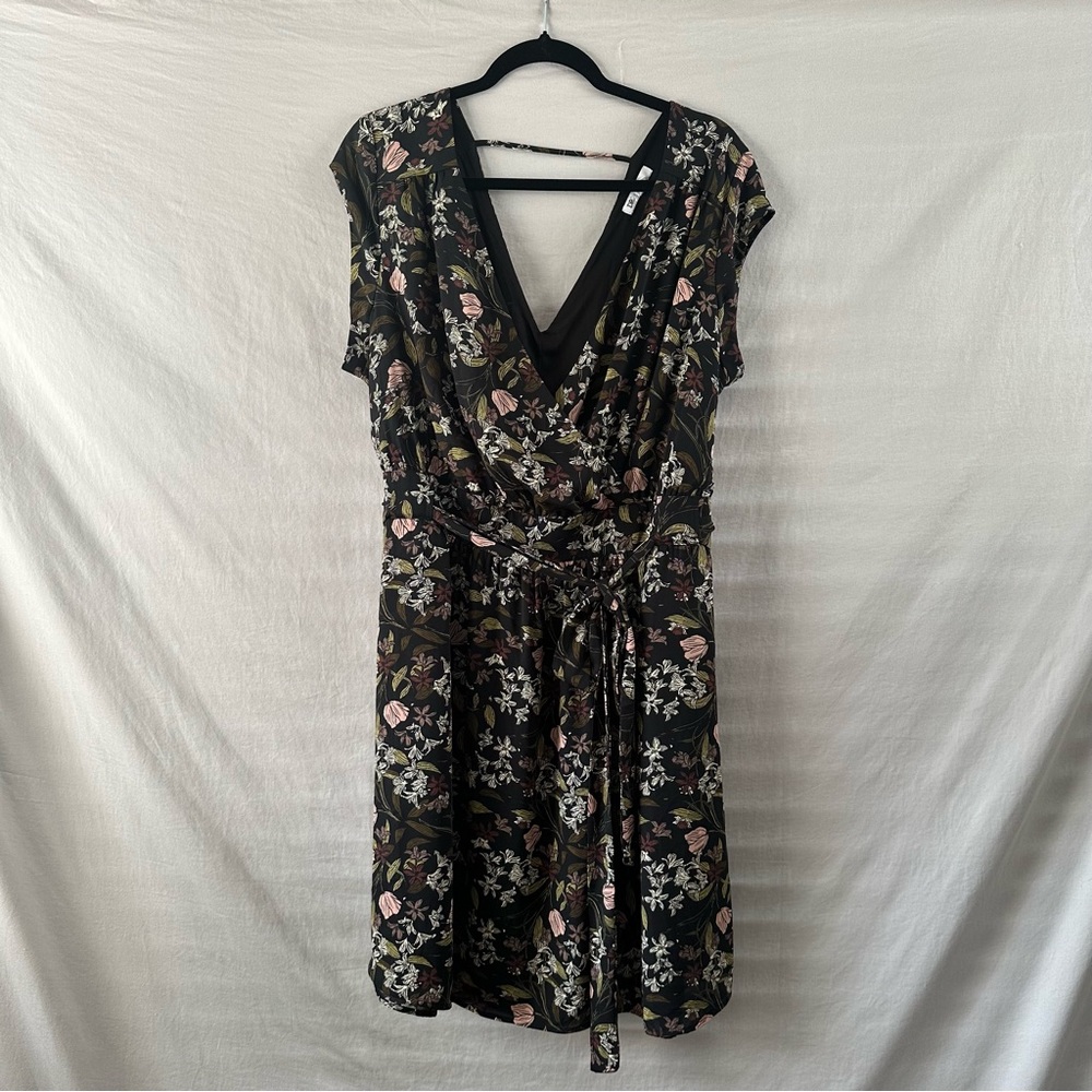 DR2 Wrap Sleeveless Dress